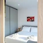 Apartment Icon Luxury