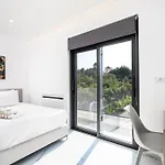 Icon Luxury *